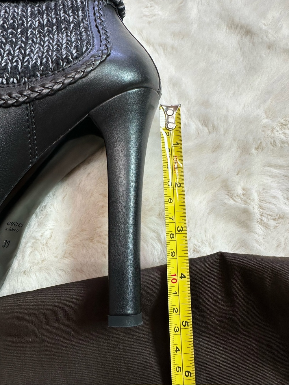 Gucci Black Heeled Boots with Knit Cuff - Picture 6 of 16